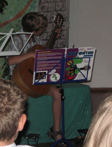 [ Guitarist Paul ]